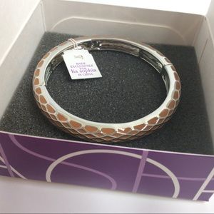 Price Drop! bracelet in Burnt orange med